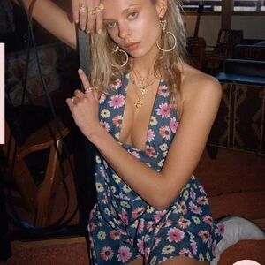 Vanessa Mooney Venus Daisy Floral Romper Size XS